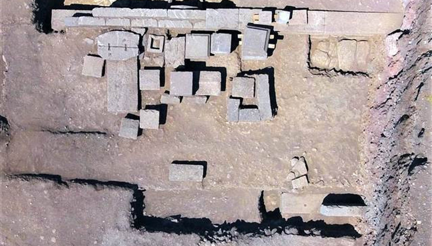 Aristios ailesinin 2 bin 300 yıllık mezarı bulundu