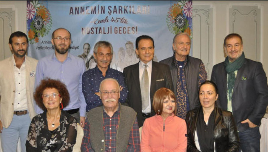 Annenim şarkıları  Açıkhavada