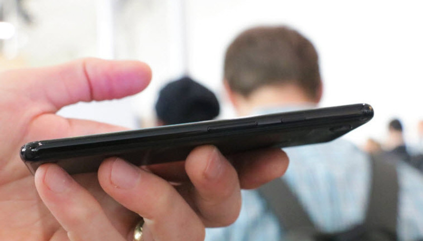 Googleın yeni telefonları resmen tanıtıldı Geliyorlar...