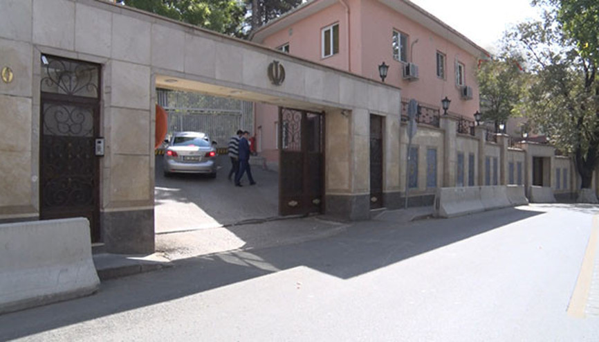 Ankaradaki İran Büyükelçiliğinde bomba alarmı Ankaradaki İran Büyükelçiliğinde bomba alarmı