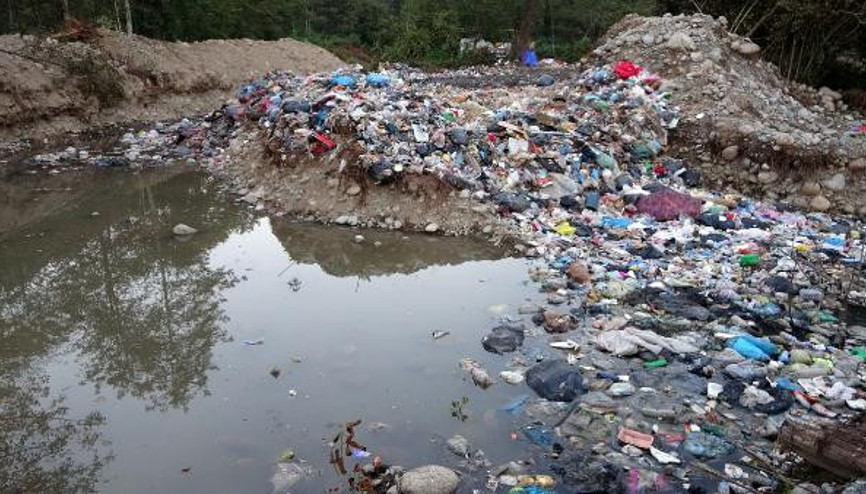 Çağlayan Vadisi’nde çöp tehdidi Çağlayan Vadisi’nde çöp tehdidi