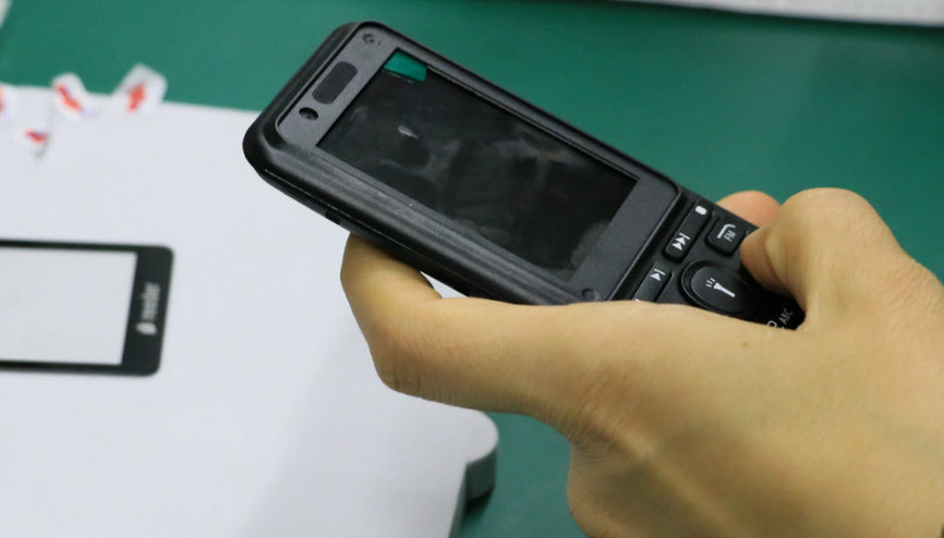 Reederın ilk tuşlu cep telefonu yurt dışına açılıyor