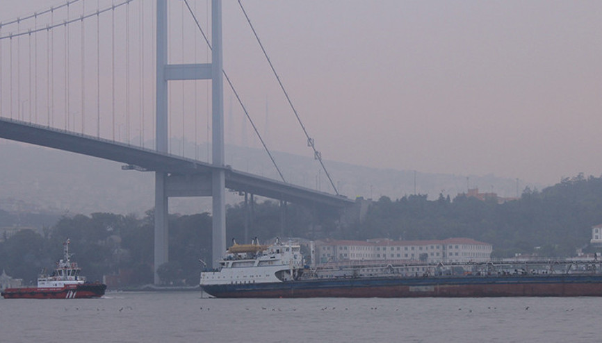 İstanbul Boğazı’nda hareketli anlar