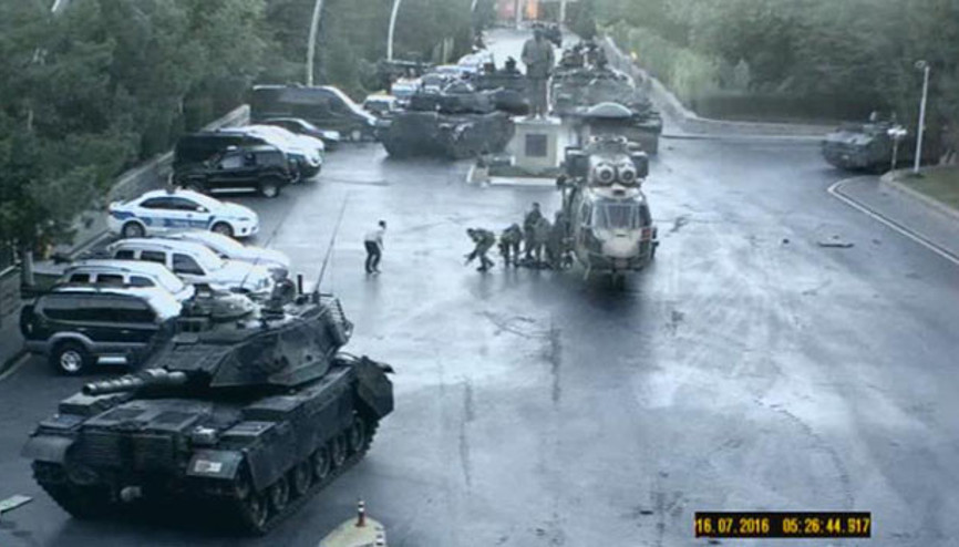 FETÖ mensubu cuntacılar, son ana kadar silah taşımışlar