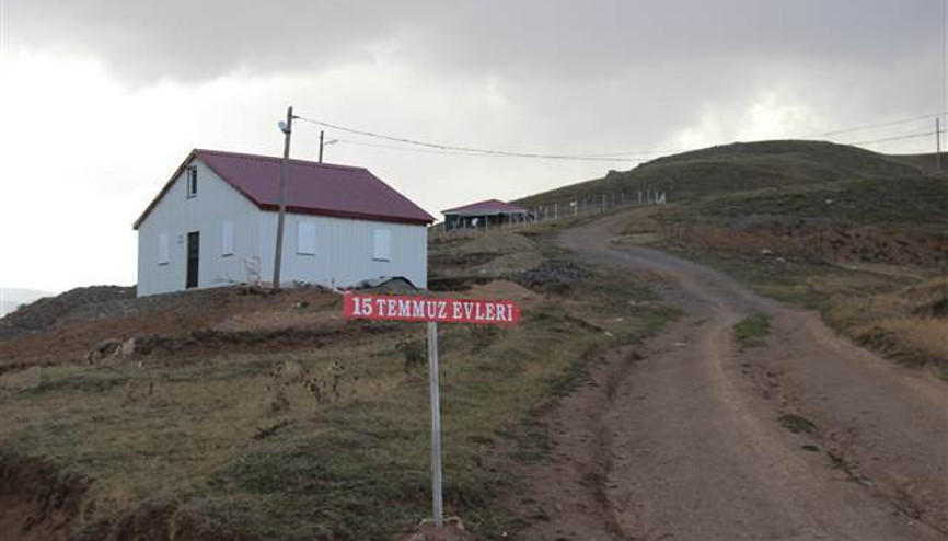 Fırsatçıları 15 Temmuz tabelası kurtaramadı