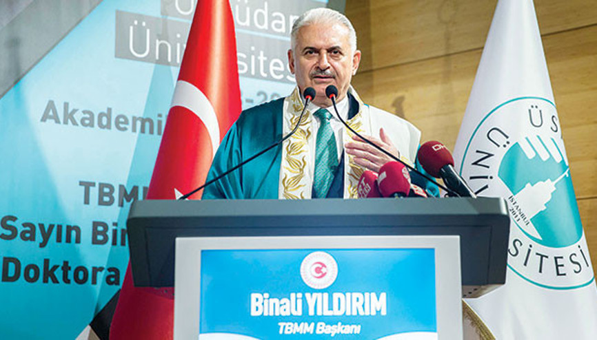Yollar, köprüler karın doyuruyor