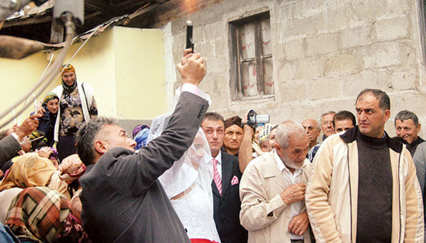 Silah varsa düğün yok