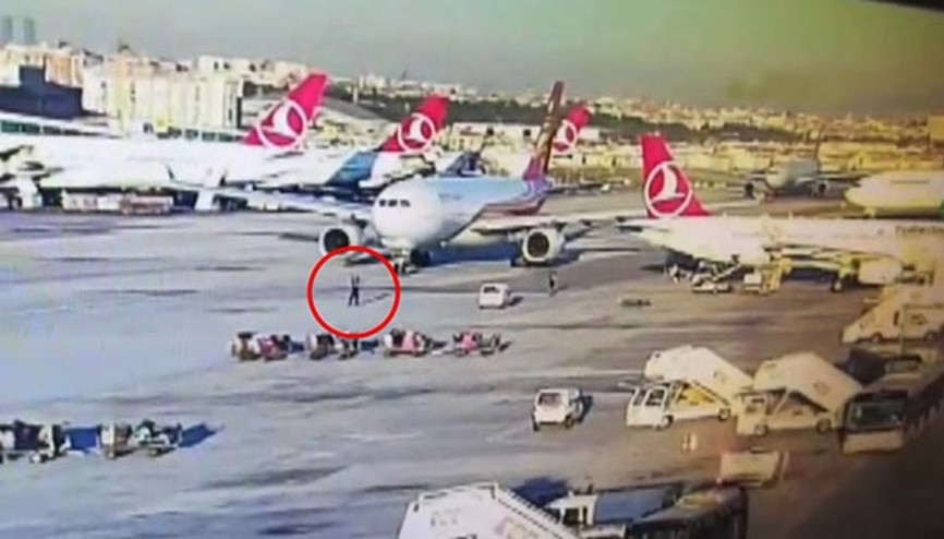 Atatürk Havalimanında faciadan dönüldü Atatürk Havalimanında faciadan dönüldü
