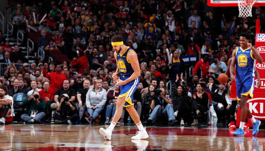 Tarihi gece, Klay Thompson 26 dakikada 14 üçlük attı
