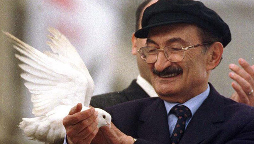 Bülent Ecevit anıldı