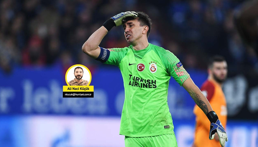 Muslera görüşme odasında