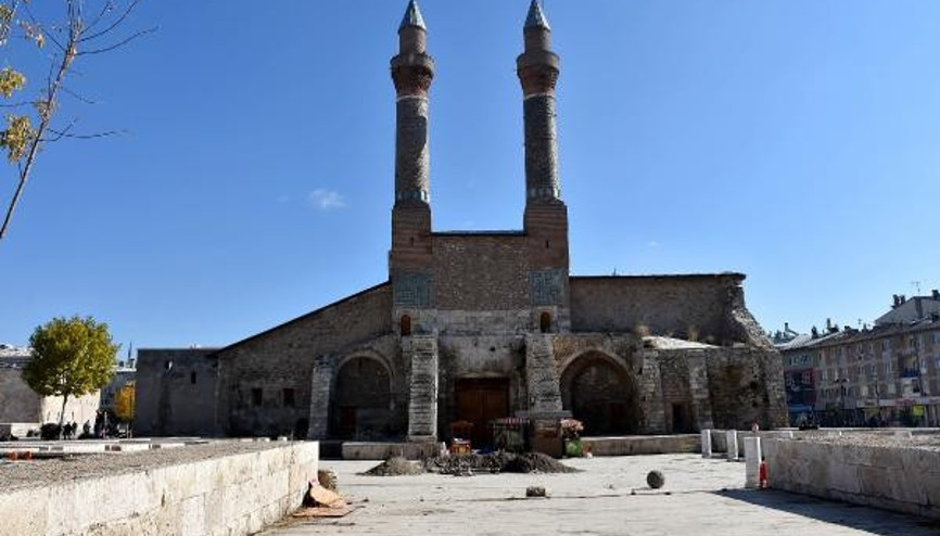 Tarihi medresenin altındaki gizli geçit değil, altyapı