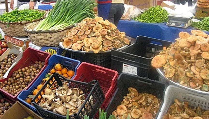 Karısı pazardan aldı, kocası yedi öldü