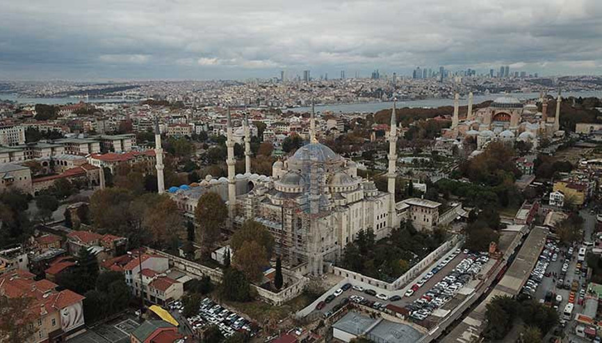 Sultanahmet Camii’nde şaşırtan görüntü