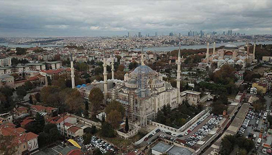 Sultanahmet Camii’nde şaşırtan görüntü