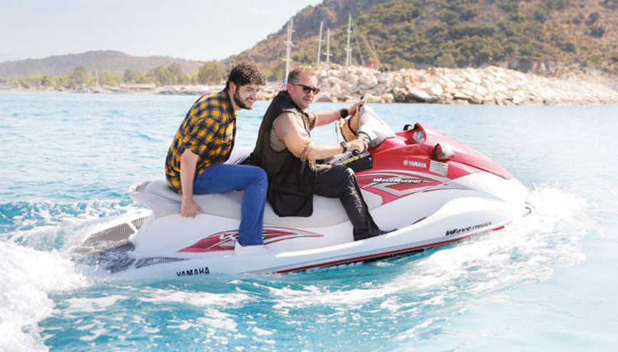 Erkan Can’dan  jet-ski şov