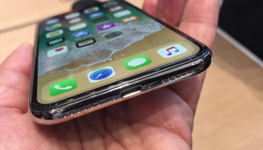 iPhone XS satışları kötü gidiyor, iPhone X geri dönüyor