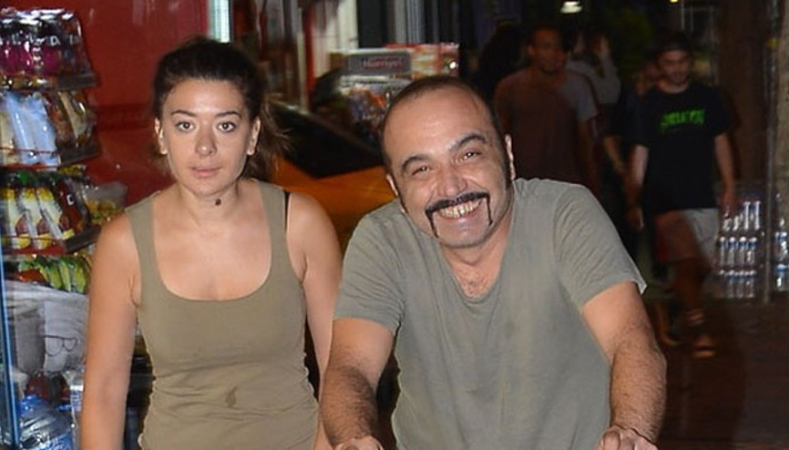 Ünlü oyuncu tek celsede boşandı