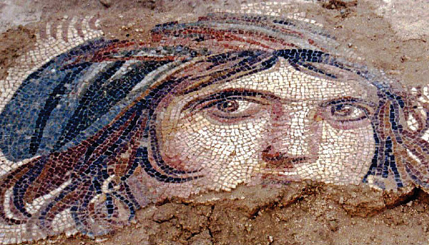 Hüzünlü gözlerin ardındaki sır