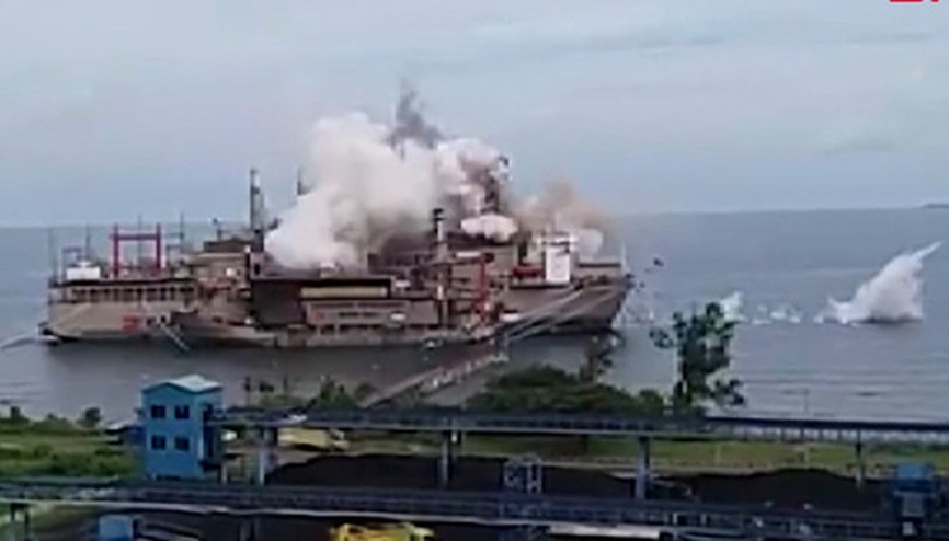 Karadeniz Holdinge ait enerji gemisinde patlama