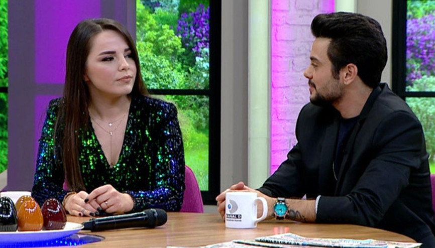Rüzgar Erkoçlardan romantik evlilik teklifi