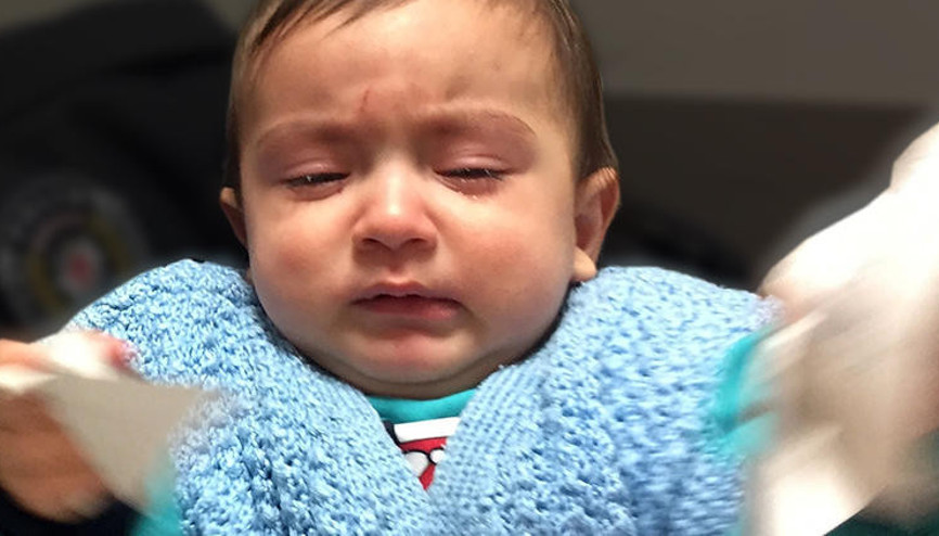 8 aylık bebeğe yapılan yürekleri sızlattı