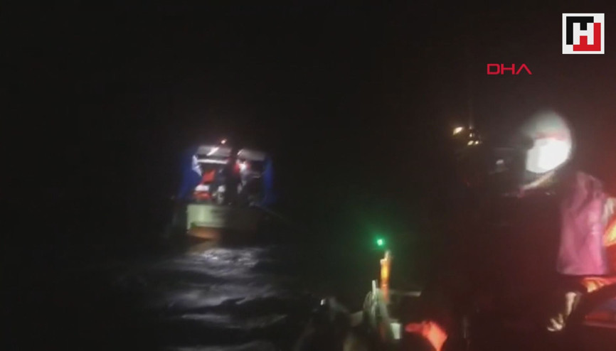 Kadıköy açıklarında mahsur kalan teknedeki 6 kişi kurtarıldı.