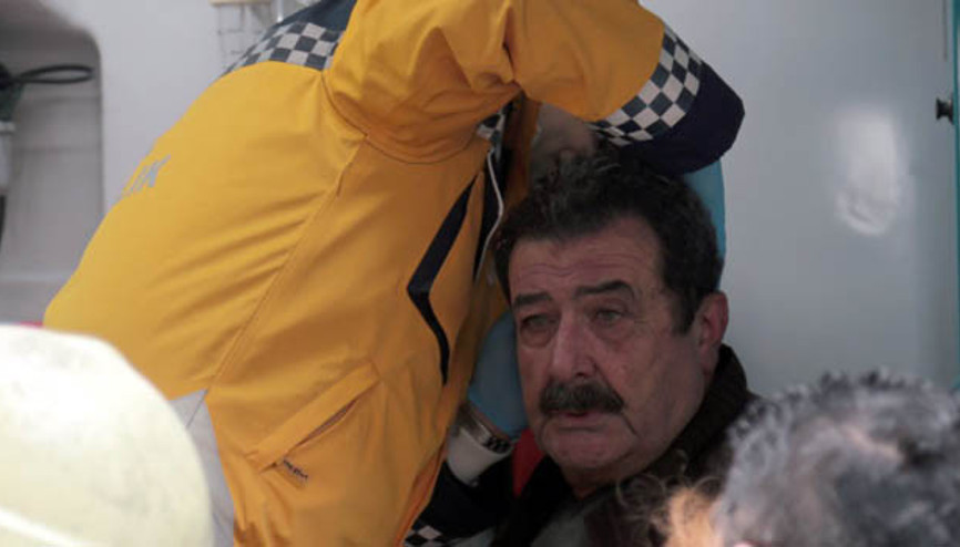 Ünlü oyuncu Tarık Papuççuoğlunun evinde yangın çıktı
