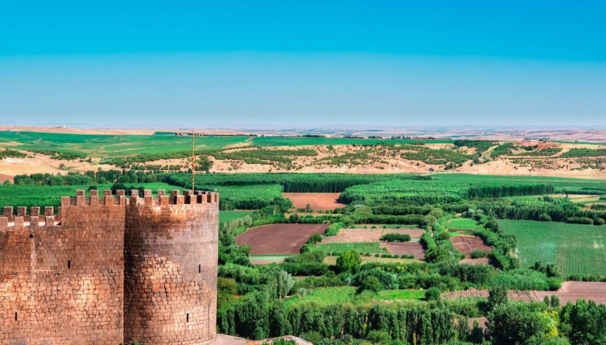 Hevsel Bahçeleri görenleri hayran bırakıyor
