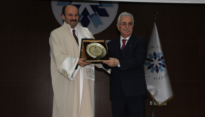 ETÜ rektörlüğünde devir teslim