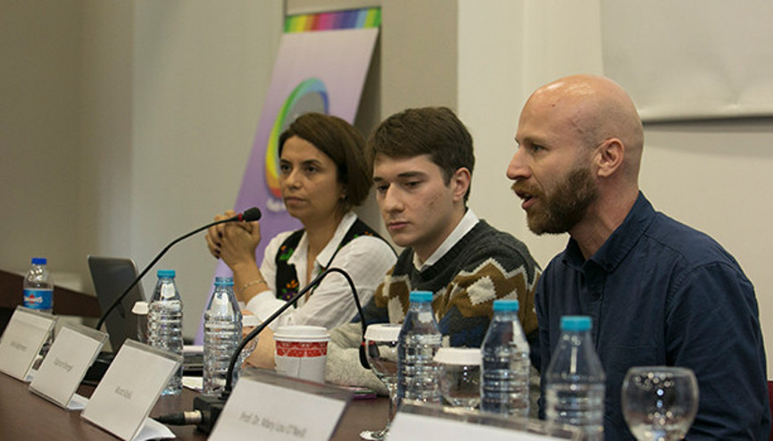 LGBTİ bireyler iş hayatında cinsel kimliklerini gizlemek zorunda kalıyor