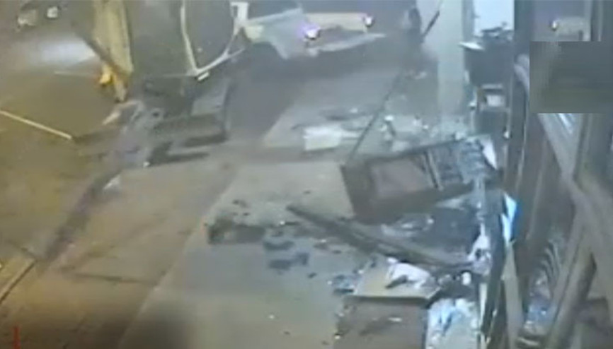 İş makinesi ile banka soydular