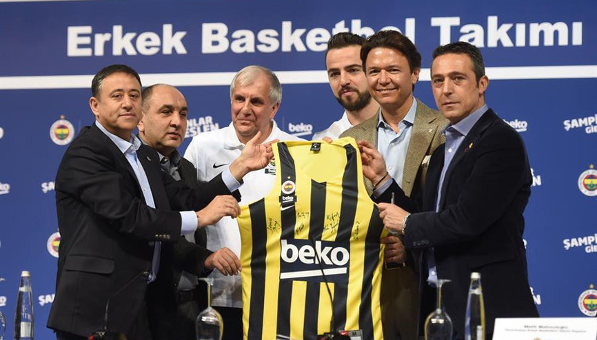 Ali Koçtan o gazeteciye flaş soru... F.Bahçeye sallıyor musun