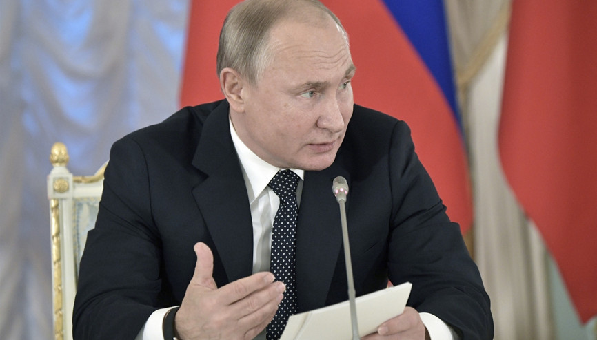 Putin: Rap müzik yasaklanmamalı, kontrol altına alınmalı