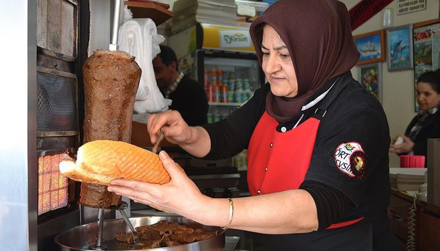 Kadın esnaf ve sanatkar sayısı arttı