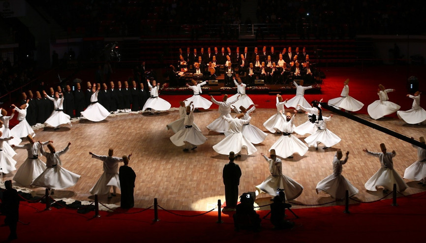 İlahi aşka adanmış bir ömür: Mevlana