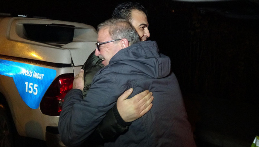 Alkollü yakalandı, denetim sözü alınca polise sarıldı