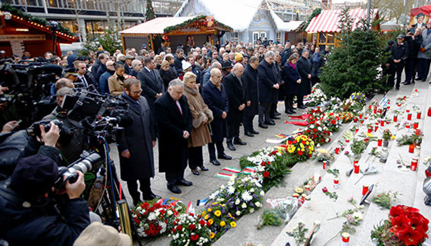 Almanya’da ‘Noel Pazarı’ kurbanlarına anma töreni