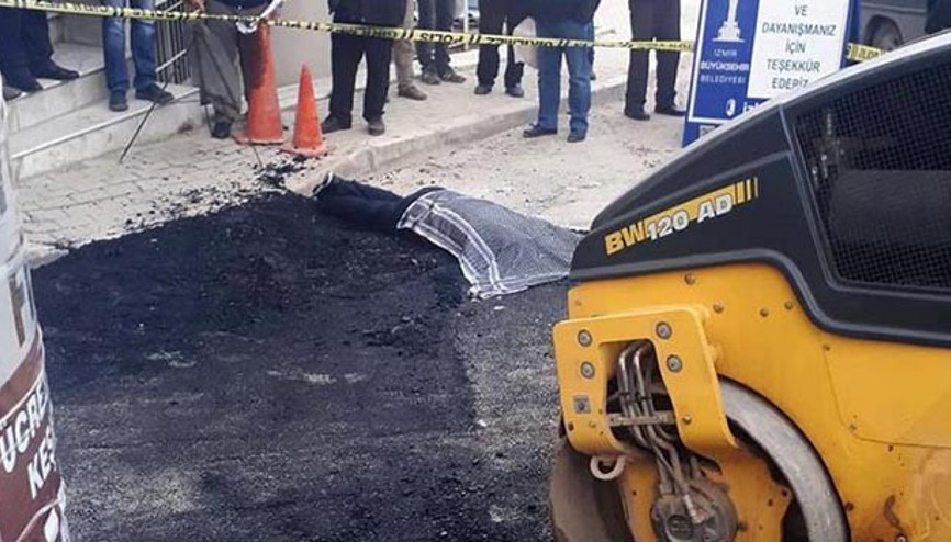 Asfalt silindirinin altında kalan kişi yaşamını yitirdi Asfalt silindirinin altında kalan kişi yaşamını yitirdi