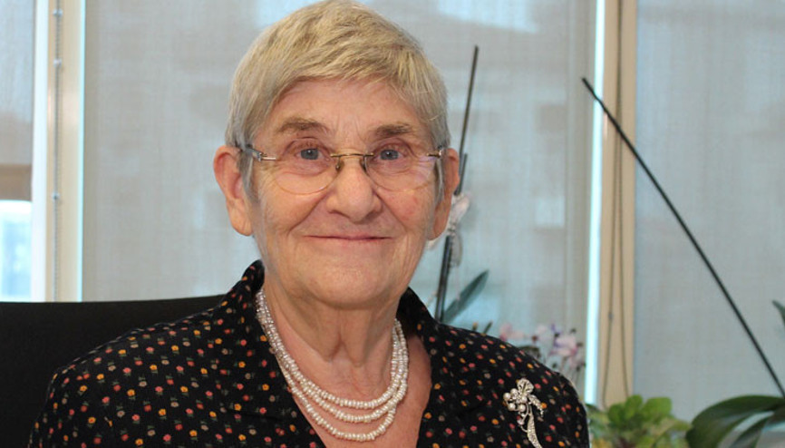Prof. Dr. Canan Karatay Karatay uyardı: Sizi koyun haline getiriyor