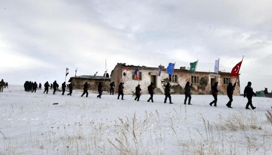 İzciler, Sarıkamış Şehitleri için yürüdü İzciler, Sarıkamış Şehitleri için yürüdü