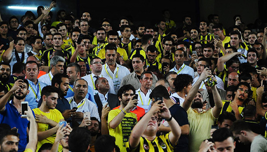 Fenerbahçe ligde 17. sırada, seyirci ortalamasında zirvede