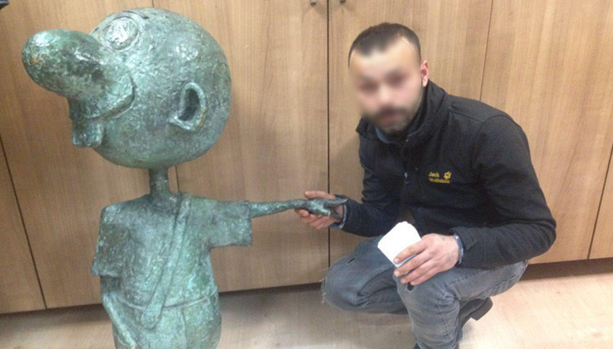 Avanak Avni heykeli bulundu; 1 kişi gözaltına alındı