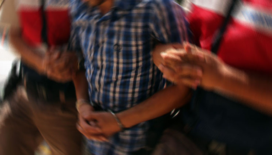 Karakola gidip teslim oldu... Kan donduran itiraf Karakola gidip teslim oldu... Kan donduran itiraf