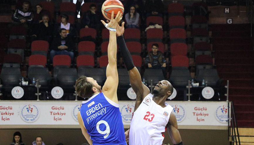 Gaziantep Basketbol evinde rahat kazandı