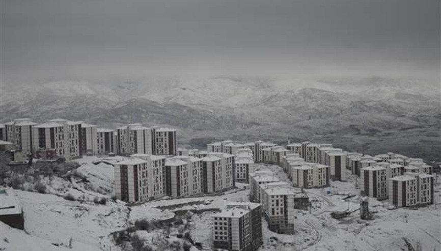 Şırnak’ta kar nedeniyle 2 ilçede eğiteme ara verildi, 24 köy yolu kapalı
