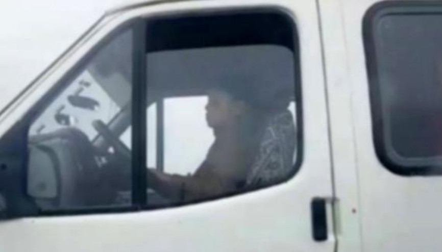 Skandal görüntü 13 yaşında servis şoförü...
