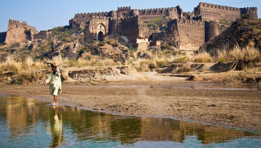 Bu ülke 55 ülkeye vize kolaylığı getirmeye hazırlanıyor