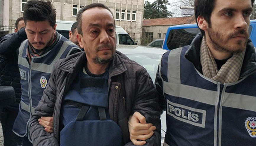 Gazinoda istek şarkısı söylenmeyince ortalığı birbirine kattı Gazinoda istek şarkısı söylenmeyince ortalığı birbirine kattı
