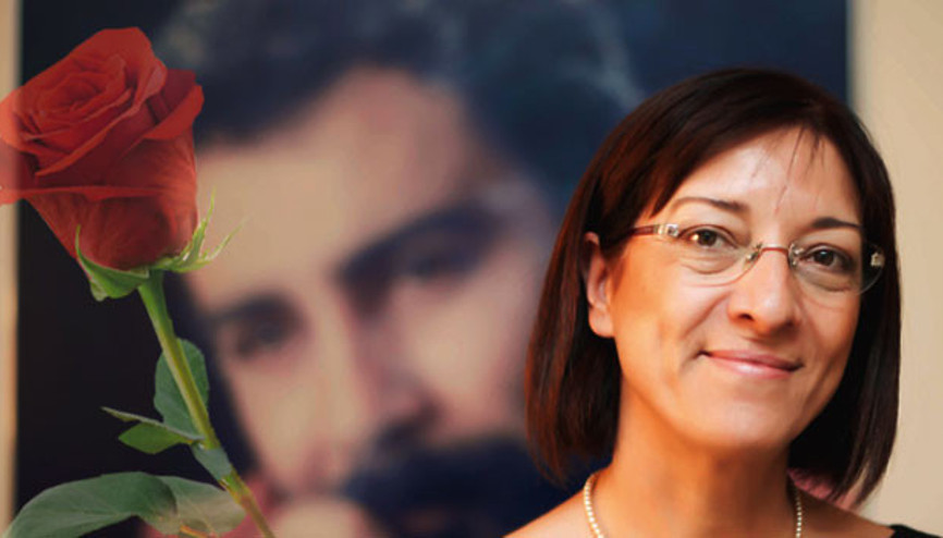Gülten Kaya eşini anlattı: Her 16 Kasım’da öperek yüzüne yasladığım bir kırmızı gülüm var